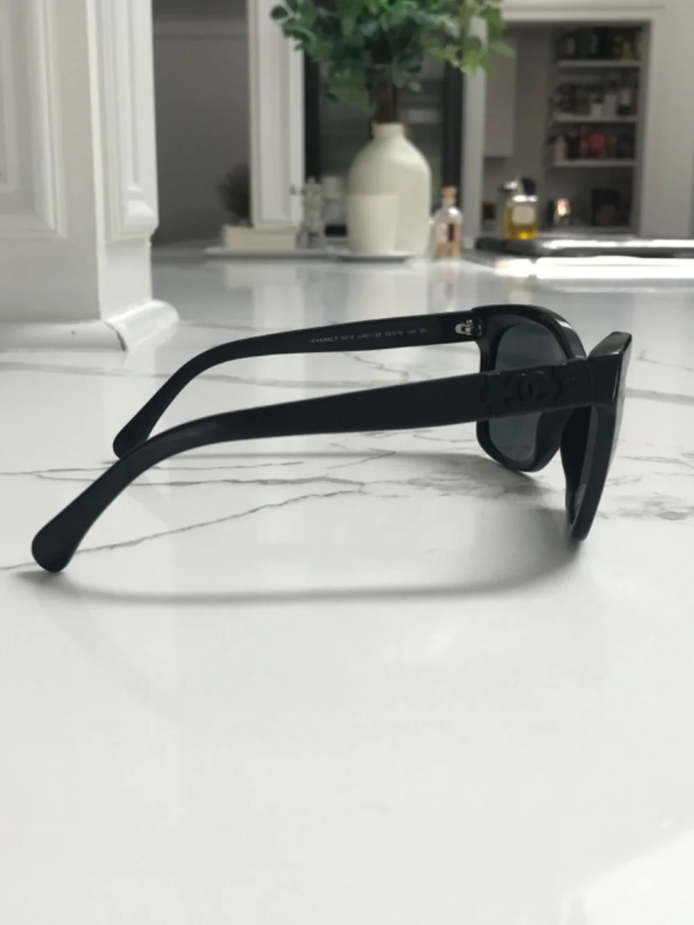 Chanel Black Sunglasses Style 5313 c.501/26